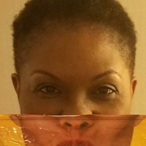 Meet your Posher, Jeanne